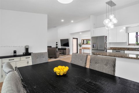 Купить виллу или дом в Майами, Флорида 3 спальни, 139.07м2, № 1972932 - фото 18