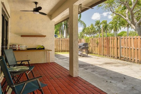 Купить виллу или дом в Майами, Флорида 3 спальни, 139.07м2, № 1972932 - фото 9