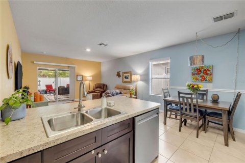 Casa en venta en New Smyrna Beach, Florida, 3 dormitorios, 137.59 m2 № 2148822 - foto 16