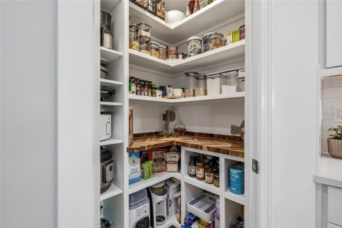 Купить виллу или дом в Ленд-о-Лейкс, Флорида 3 комнаты, 309.92м2, № 2151583 - фото 17