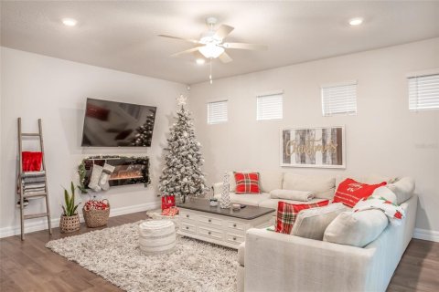 House in Riverview, Florida 3 bedrooms, 185.8 sq.m. № 2150229 - photo 10