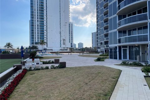 Copropriété à louer à Sunny Isles Beach, Floride: 2 chambres, 147.71 m2 № 1985465 - photo 24