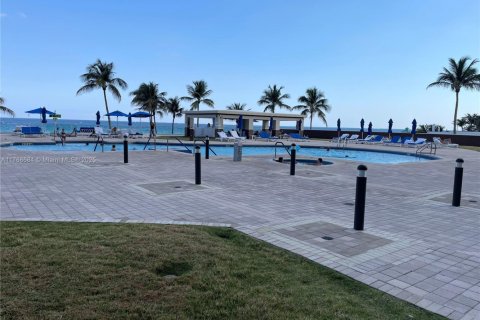 Copropriété à louer à Sunny Isles Beach, Floride: 2 chambres, 147.71 m2 № 1985465 - photo 22