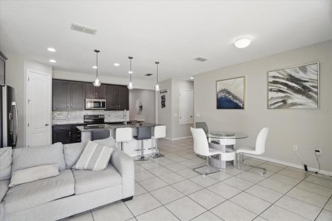 House in Haines City, Florida 3 bedrooms, 139.35 sq.m. № 1775617 - photo 28