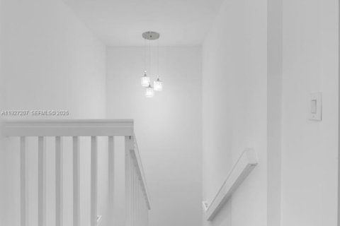 Купить кондоминиум в Майами, Флорида 4 спальни, 157.93м2, № 1986112 - фото 18