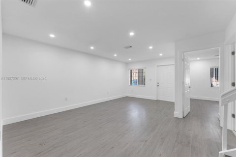 Купить кондоминиум в Майами, Флорида 4 спальни, 157.93м2, № 1986112 - фото 5