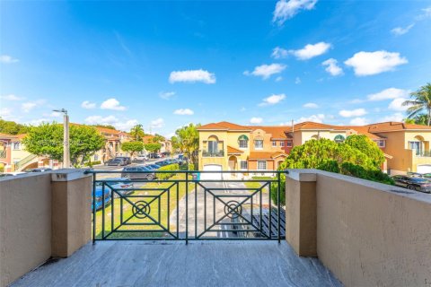 Купить кондоминиум в Майами, Флорида 4 спальни, 157.93м2, № 1986112 - фото 29