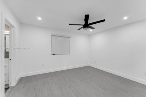 Купить кондоминиум в Майами, Флорида 4 спальни, 157.93м2, № 1986112 - фото 19