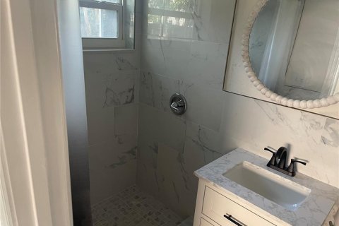 Villa ou maison à louer à Tampa, Floride: 3 chambres, 108.14 m2 № 1720321 - photo 12