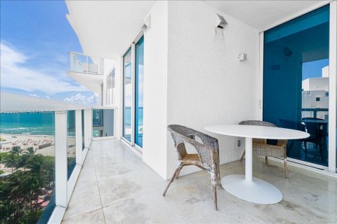 Condo in Miami Beach, Florida, 3 bedrooms  № 2069647 - photo 27