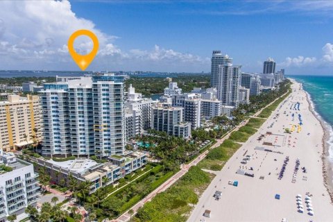 Condo in Miami Beach, Florida, 3 bedrooms  № 2069647