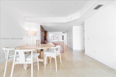 Condo in Miami Beach, Florida, 3 bedrooms  № 2069647 - photo 22