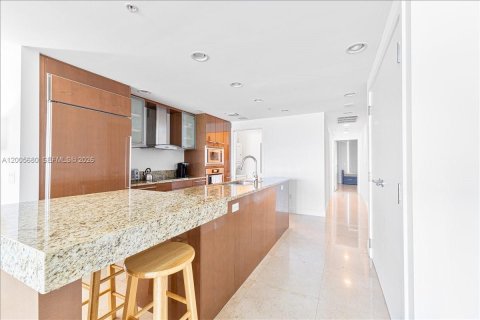 Condo in Miami Beach, Florida, 3 bedrooms  № 2069647 - photo 21