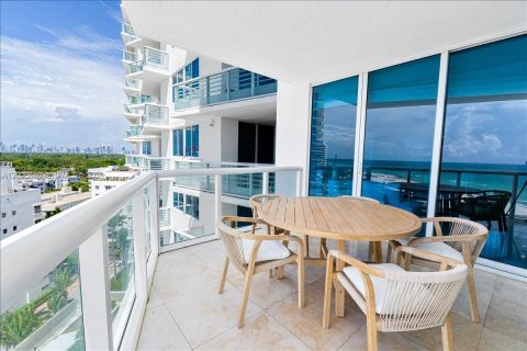 Condo in Miami Beach, Florida, 3 bedrooms  № 2069647 - photo 13