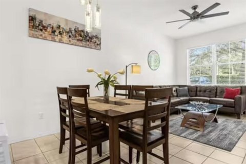 Townhouse in Kissimmee, Florida 3 bedrooms, 120.4 sq.m. № 2391517 - photo 4