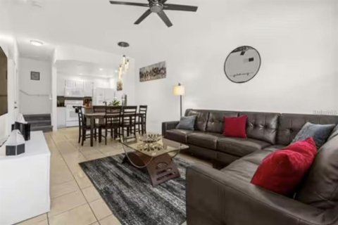Townhouse in Kissimmee, Florida 3 bedrooms, 120.4 sq.m. № 2391517 - photo 3