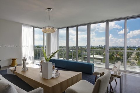 Condo in Bay Harbor Islands, Florida, 4 bedrooms  № 1862211 - photo 7