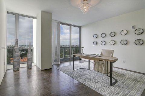 Condo in Bay Harbor Islands, Florida, 4 bedrooms  № 1862211 - photo 17