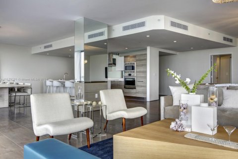 Condo in Bay Harbor Islands, Florida, 4 bedrooms  № 1862211 - photo 5