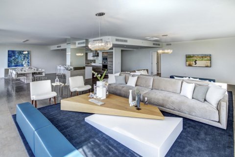 Condo in Bay Harbor Islands, Florida, 4 bedrooms  № 1862211 - photo 4