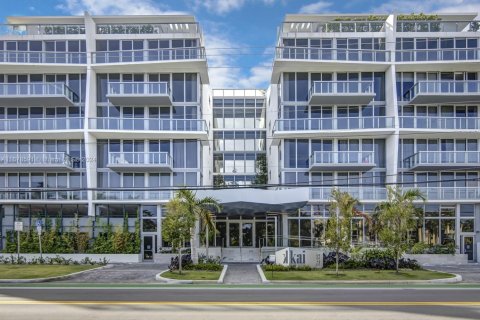 Condo in Bay Harbor Islands, Florida, 4 bedrooms  № 1862211 - photo 2