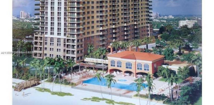 Condo à Hallandale Beach, Floride, 2 chambres  № 2036736