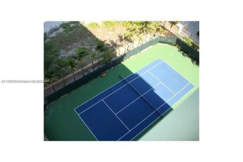 Copropriété à louer à Hallandale Beach, Floride: 2 chambres, 124.77 m2 № 2036736 - photo 11