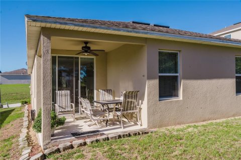 House in Haines City, Florida 3 bedrooms, 164.44 sq.m. № 1865936 - photo 5