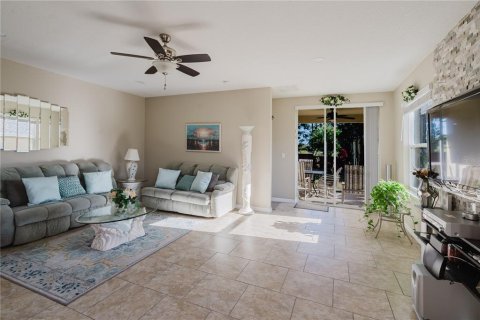 House in Haines City, Florida 3 bedrooms, 164.44 sq.m. № 1865936 - photo 7
