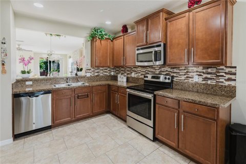 House in Haines City, Florida 3 bedrooms, 164.44 sq.m. № 1865936 - photo 11