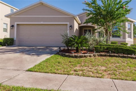 House in Haines City, Florida 3 bedrooms, 164.44 sq.m. № 1865936 - photo 2