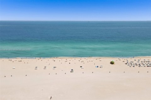 Condo in Miami Beach, Florida, 1 bedroom № 1974397 - photo 7