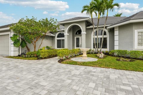 House in Wellington, Florida 4 bedrooms, 281.68 sq.m. № 2087137