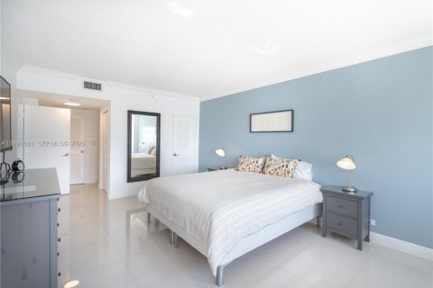 Condo in Miami Beach, Florida, 2 bedrooms  № 2057038 - photo 4