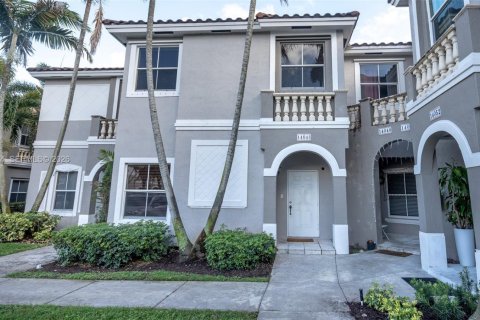 Condo in Miramar, Florida, 3 bedrooms № 2043531