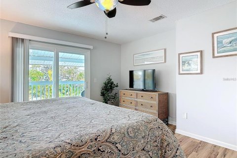 House in New Smyrna Beach, Florida 4 bedrooms, 222.97 sq.m. № 1634047 - photo 30