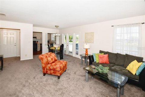Copropriété à louer à Saint Petersburg, Floride: 2 chambres, 94.57 m2 № 1781111 - photo 8