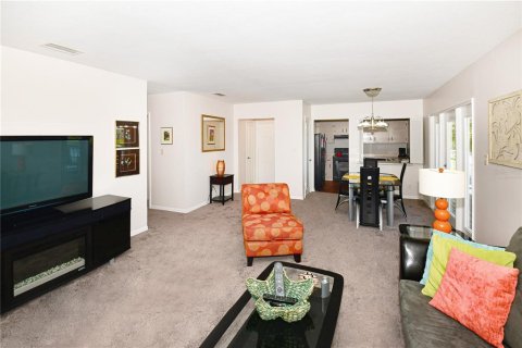 Copropriété à louer à Saint Petersburg, Floride: 2 chambres, 94.57 m2 № 1781111 - photo 7