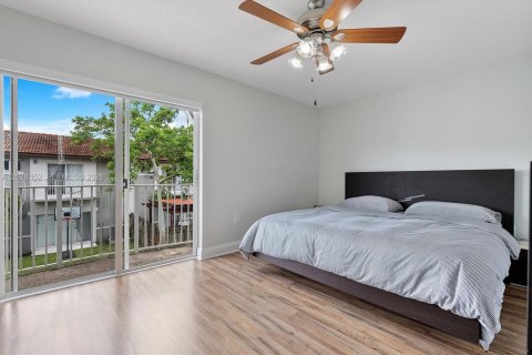 Touwnhouse à vendre à Miramar, Floride: 2 chambres, 121.98 m2 № 2077406 - photo 16