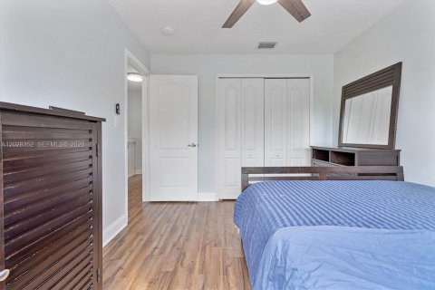 Touwnhouse à vendre à Miramar, Floride: 2 chambres, 121.98 m2 № 2077406 - photo 14