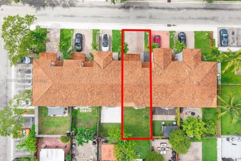 Touwnhouse à vendre à Miramar, Floride: 2 chambres, 121.98 m2 № 2077406 - photo 23