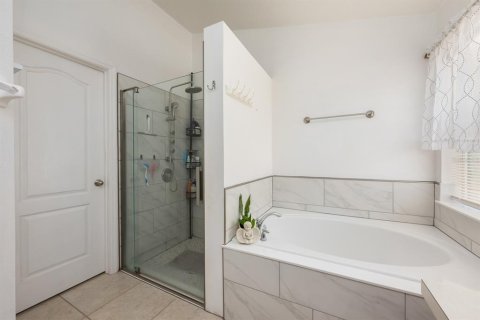 Купить виллу или дом в Киссимми, Флорида 10 комнат, 170.2м2, № 1772800 - фото 12
