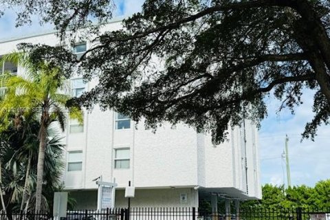 Appartement à louer à North Miami, Floride: 1 chambre, 71.07 m2 № 2086079 - photo 28
