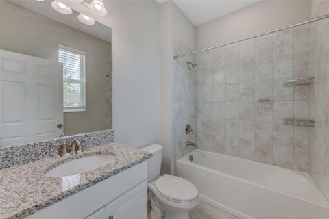 House in Riverview, Florida 5 bedrooms, 353.03 sq.m. № 1509157 - photo 19