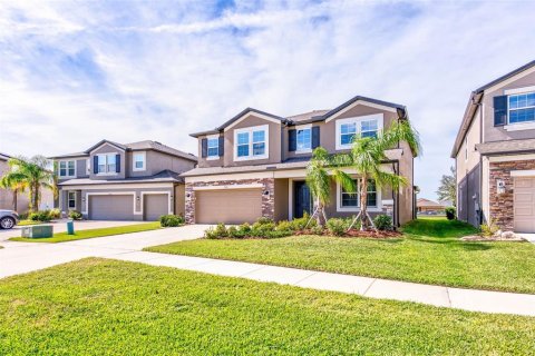 House in Riverview, Florida 5 bedrooms, 353.03 sq.m. № 1509157 - photo 1