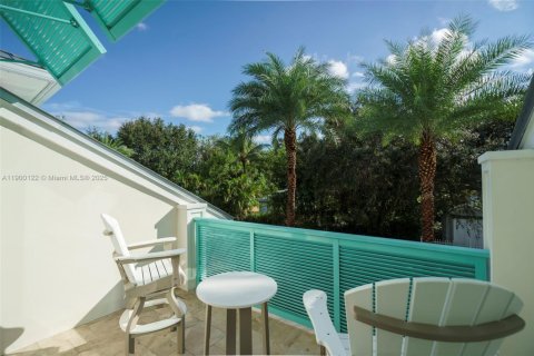 House in Stuart, Florida 6 bedrooms, 304.16 sq.m. № 1952660 - photo 27