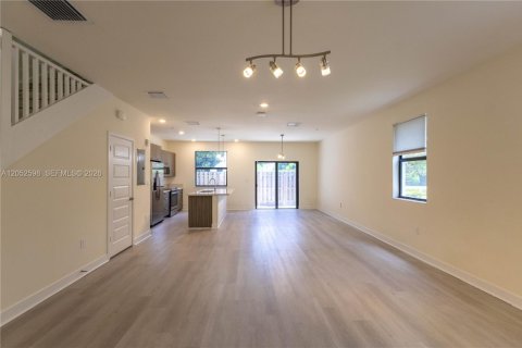 Condo in Doral, Florida, 3 bedrooms  № 2249984 - photo 11