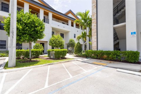 Condo in Doral, Florida, 3 bedrooms  № 2249984 - photo 5