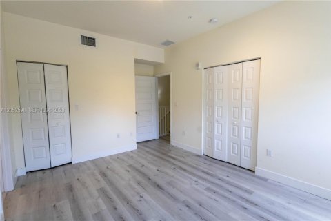 Condo in Doral, Florida, 3 bedrooms  № 2249984 - photo 26