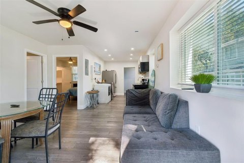 Apartment in Tampa, Florida 2 bedrooms, 92.9 sq.m. № 2099963 - photo 21